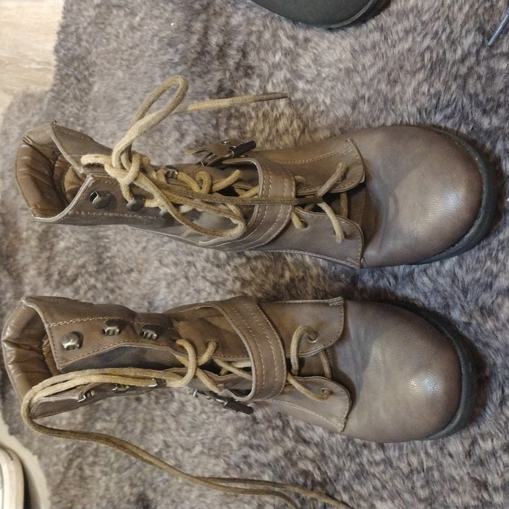 Just Fab Landree Boots Size 8.5